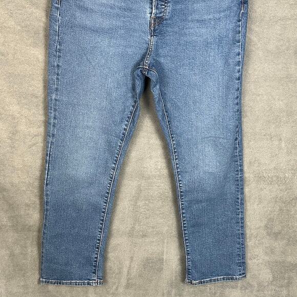 Levis Jeans Womens 31 Blue Wedgie Straight Button Fly Stretch Pockets High Rise - Picture 3 of 14